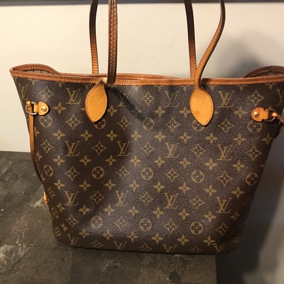 Louis Vuitton Handbags - Authentic Louis Vuitton Neverfull MM